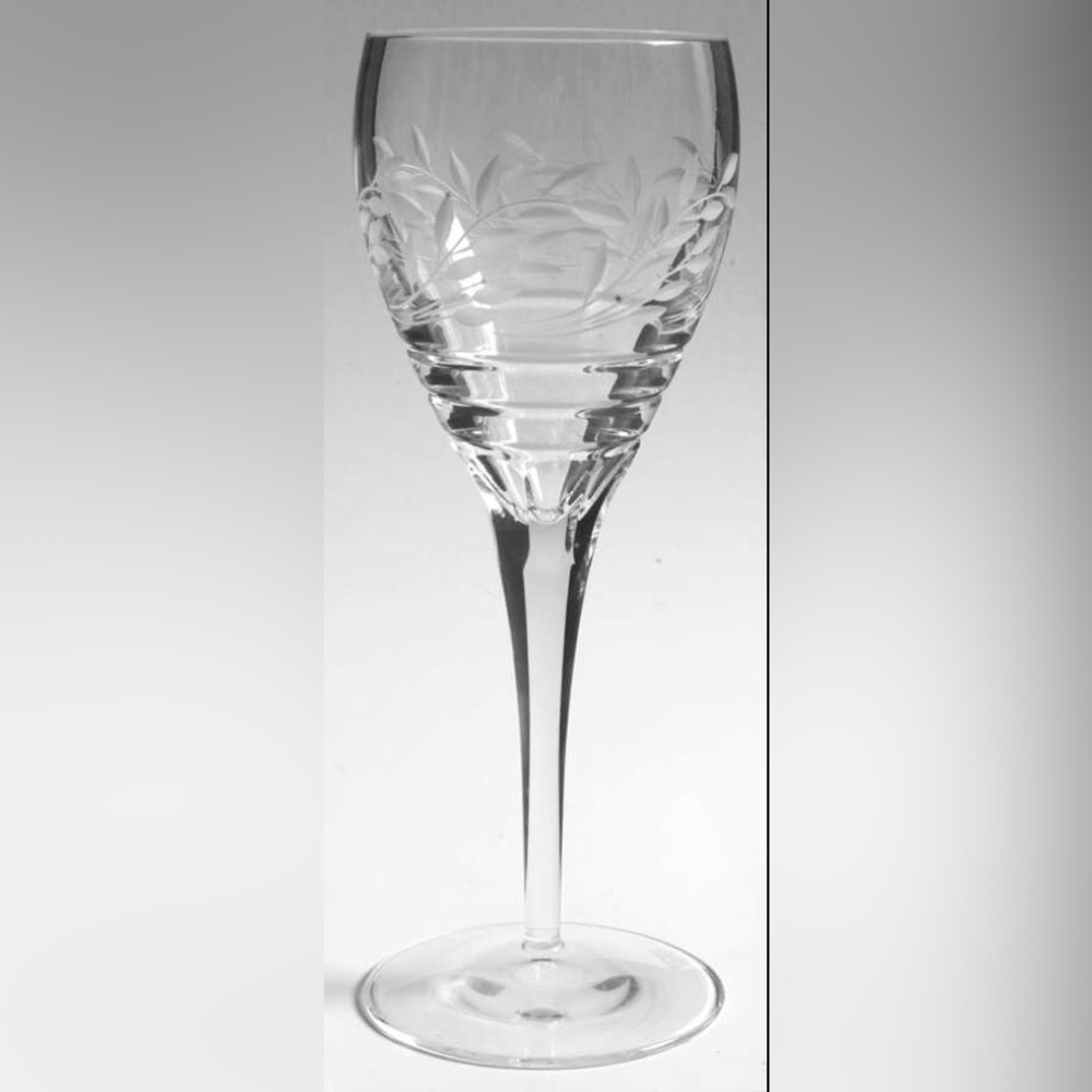 Miller Rogaska Crystal Wine Goblet Woodlawn Wine 
8010-0277